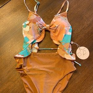 Lulus swimsuit